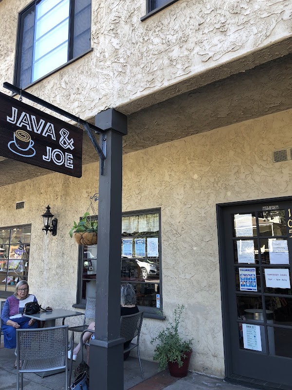 Java & Joe interior